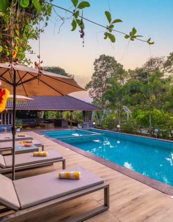 Nysa-Estate-5-bhk-luxury-villa-in-coorg-with-private-pool-and-spacious-rooms-pool-sunbed-creepers