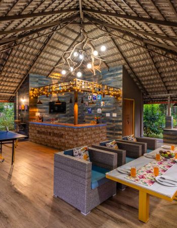 Nysa-Estate-5-bhk-luxury-villa-in-coorg-with-private-pool-and-spacious-rooms-poolside-kabana